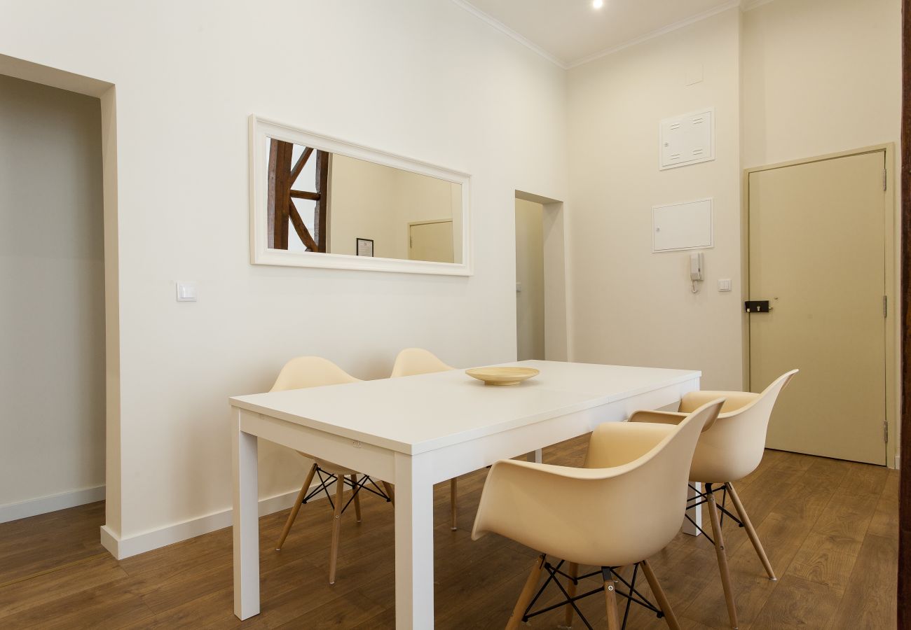 Apartamento em Lisboa - Central Downtown 1D up to 17guests by Central Hill