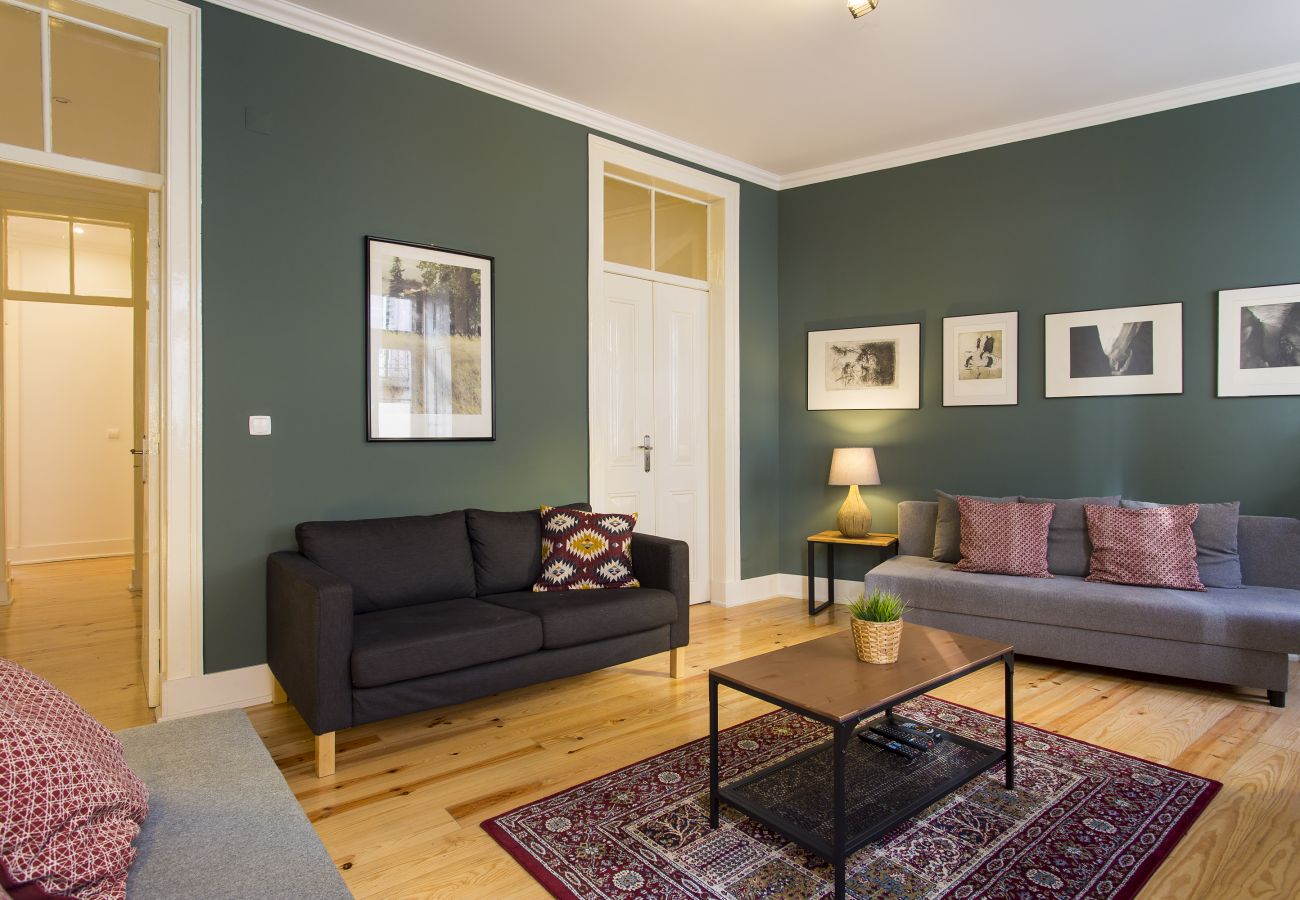 Apartamento em Lisboa - Central Apt w/Patio up to 17guests by Central Hill