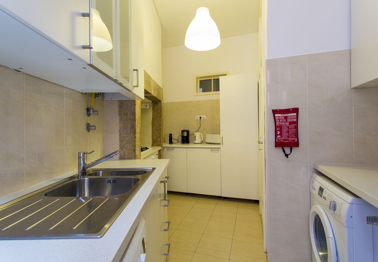 Apartamento em Lisboa - Central Apt w/Patio up to 17guests by Central Hill