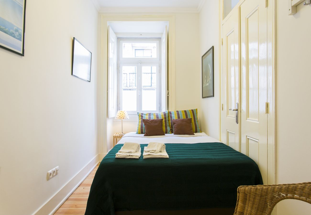 Apartamento em Lisboa - Central Apt w/Patio up to 17guests by Central Hill