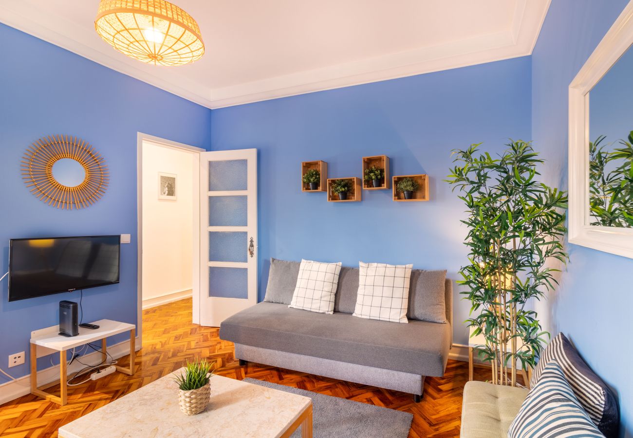 Apartment in Lisbon - Cozy Downtown Avenue 3D by Central Hill