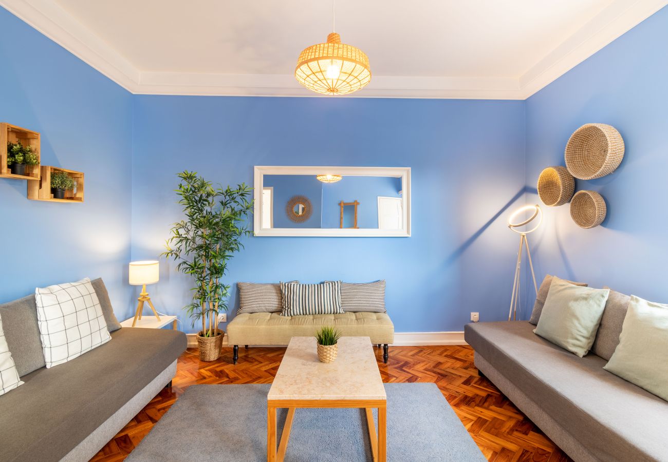 Apartment in Lisbon - Cozy Downtown Avenue 3D by Central Hill