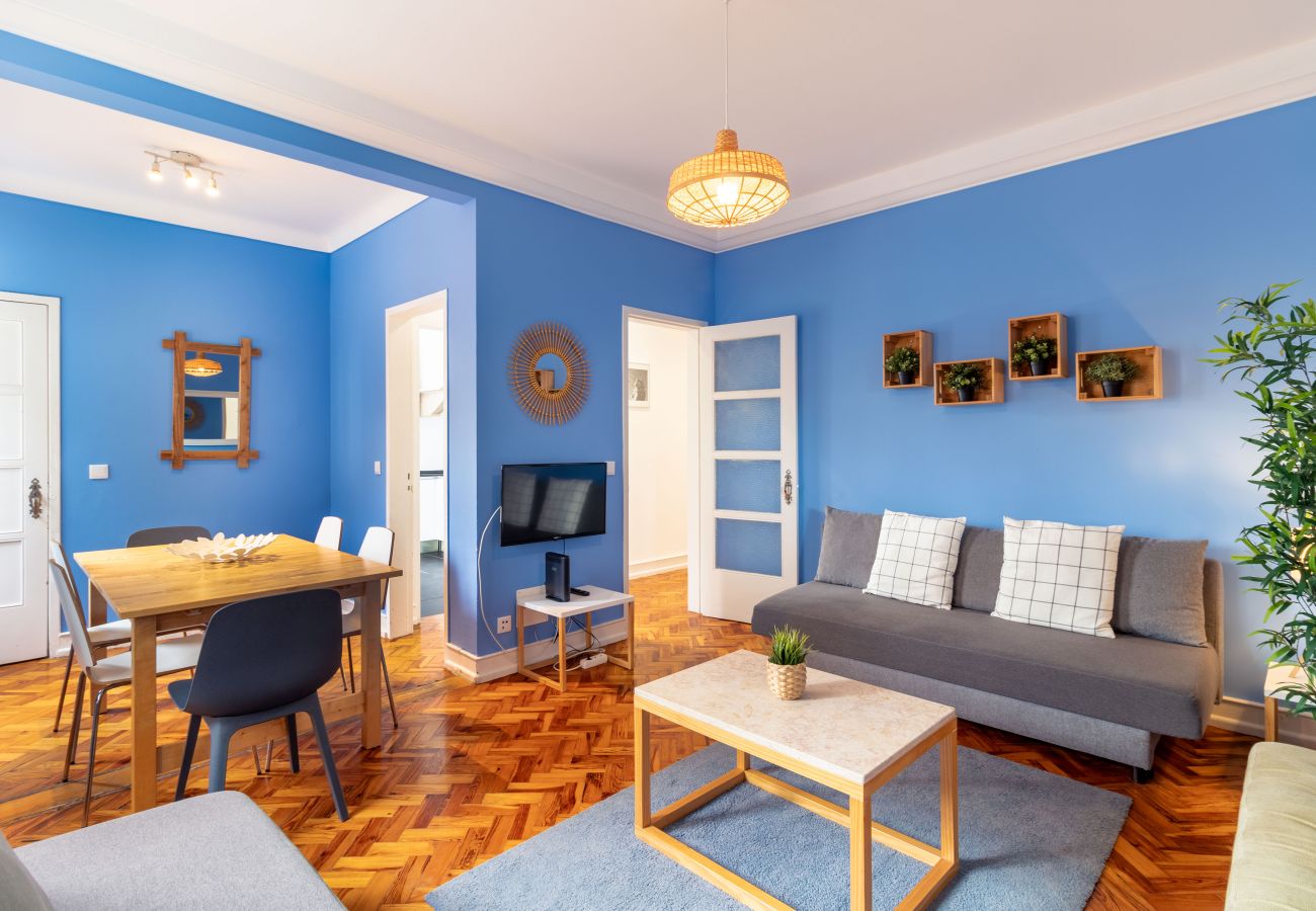 Apartment in Lisbon - Cozy Downtown Avenue 3D by Central Hill