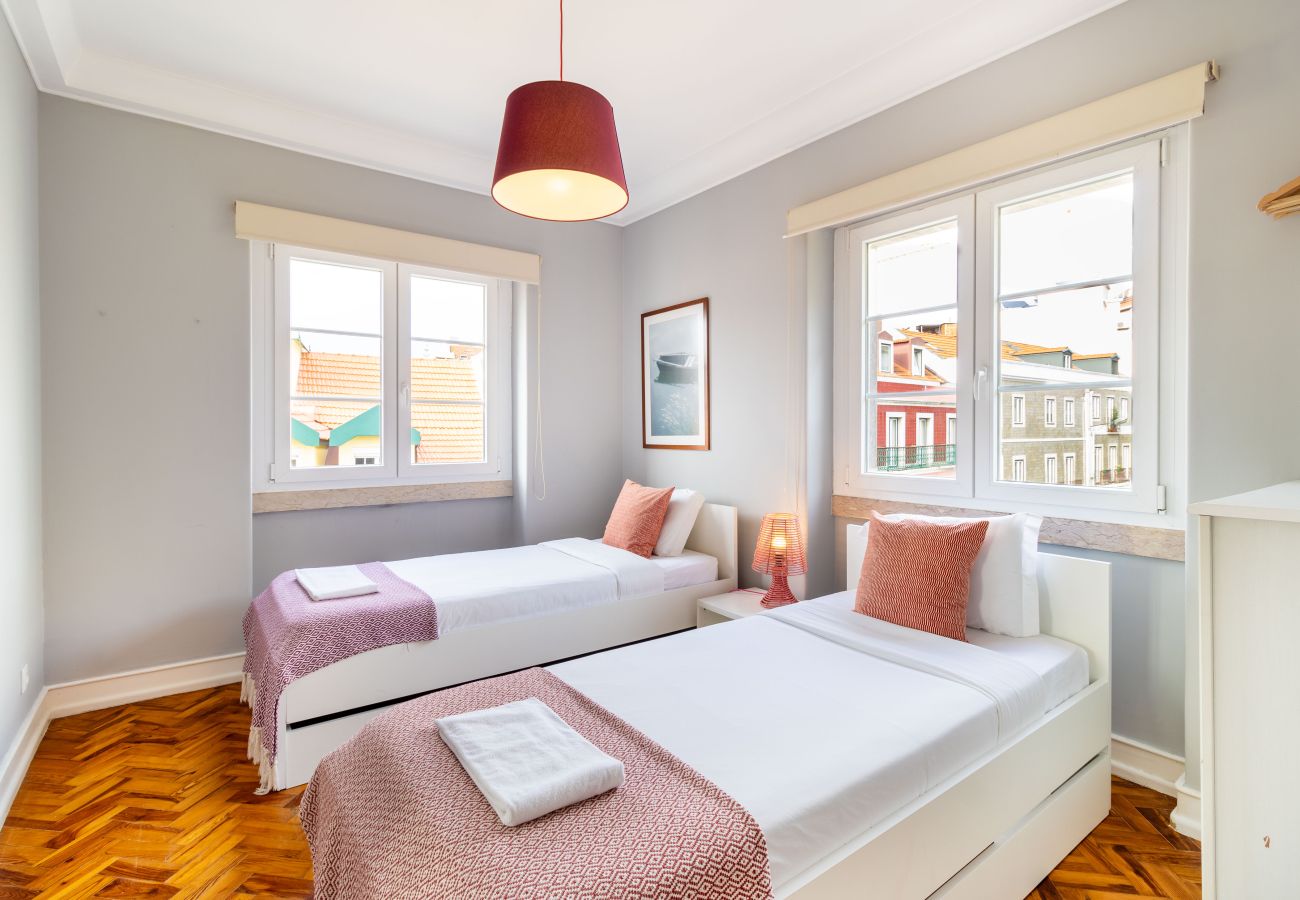 Apartment in Lisbon - Cozy Downtown Avenue 3D by Central Hill