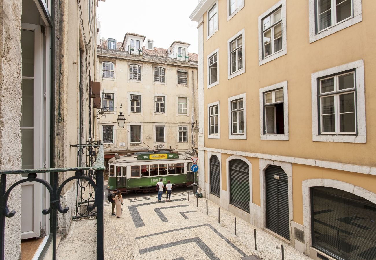 Apartment in Lisbon - Central Downtown 1E up to 13guests by Central Hill