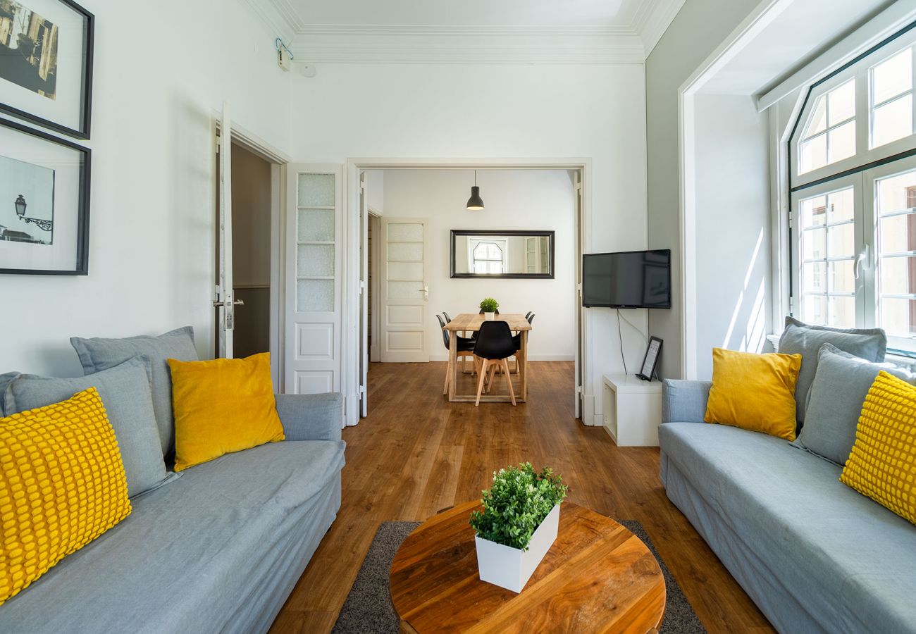 Apartment in Lisbon - Central Chiado RC by Central Hill