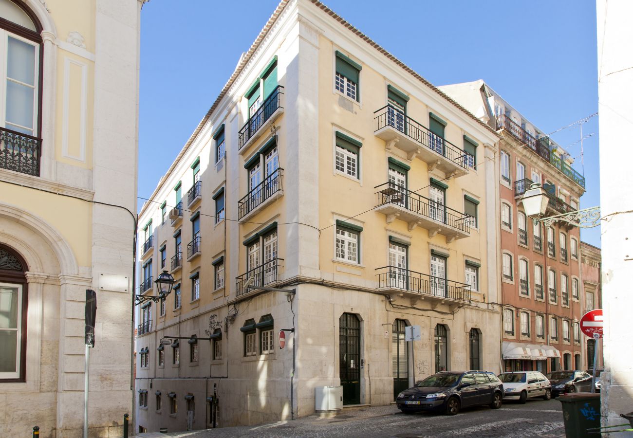 Apartment in Lisbon - Central Chiado 2E by Central Hill