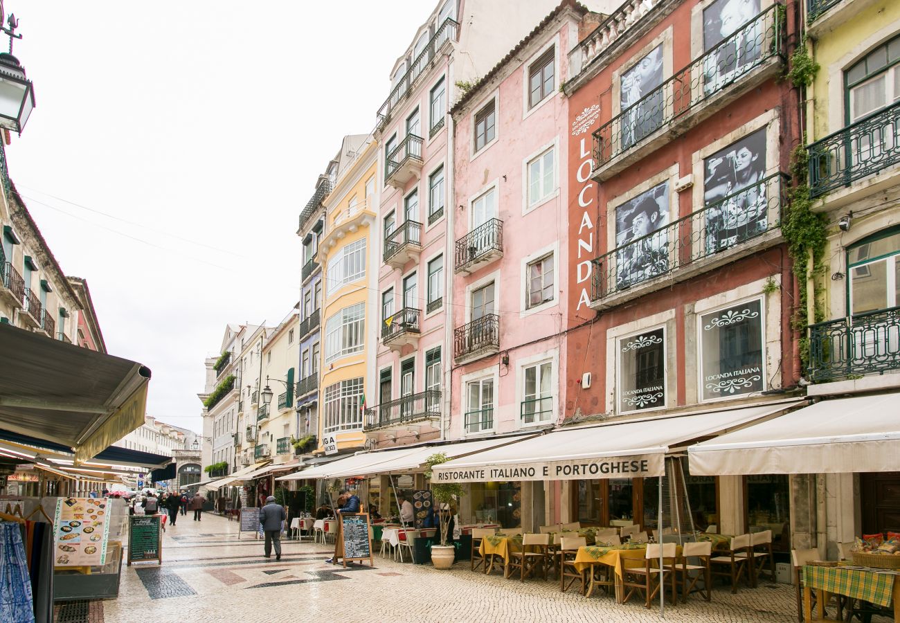 Apartment in Lisbon - Cozy Central Downtown III by Central Hill