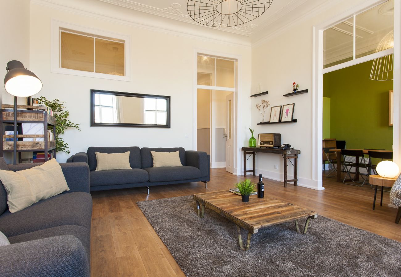 Apartamento en Lisboa ciudad - Big Bairro Alto 2D up to 25 guests by Central Hill