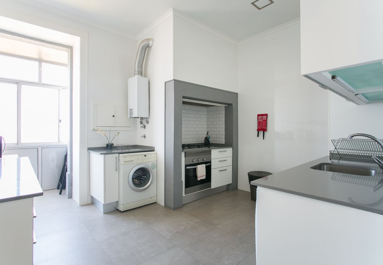 Apartamento en Lisboa ciudad - Bairro Alto w/ View up to 20guests by Central Hill