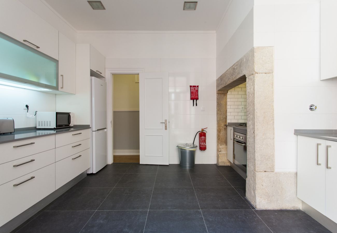 Appartement à Lisbonne - Big Bairro Alto 2D up to 25 guests by Central Hill